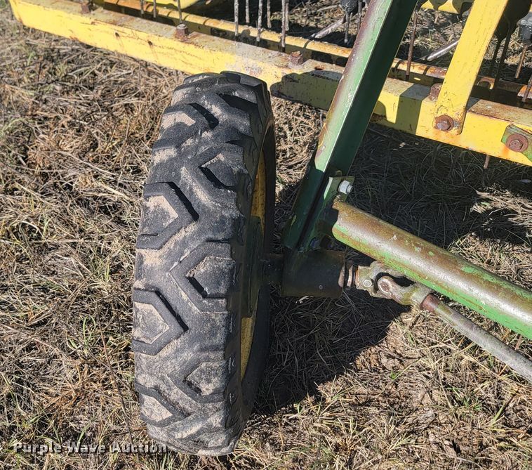 image for item JG9709 (2) John Deere hay rakes