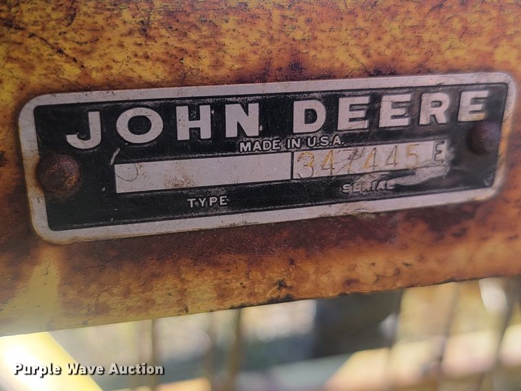 image for item JG9709 (2) John Deere hay rakes