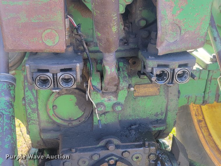 image for item JG9710 1961 John Deere 4010  tractor