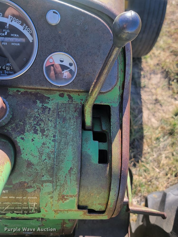 image for item JG9710 1961 John Deere 4010  tractor