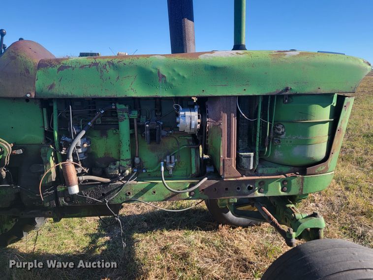 image for item JG9710 1961 John Deere 4010  tractor