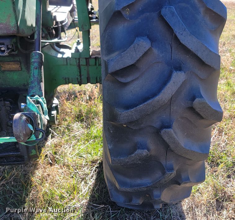 image for item JG9710 1961 John Deere 4010  tractor