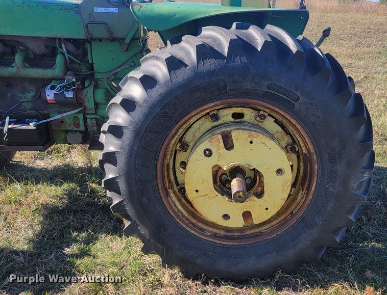 image for item JG9710 1961 John Deere 4010  tractor