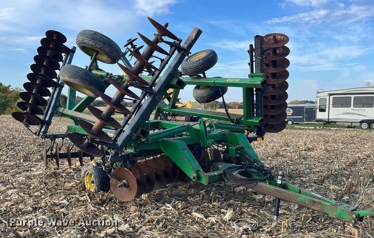 image for item LD9792 John Deere 630  tandem disk