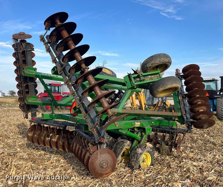 image for item LD9792 John Deere 630  tandem disk