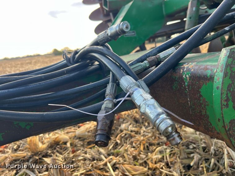 image for item LD9792 John Deere 630  tandem disk