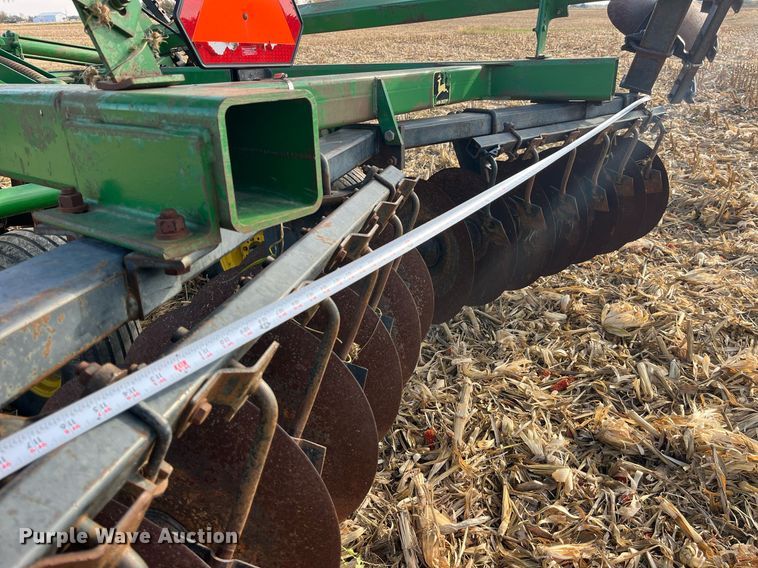 image for item LD9792 John Deere 630  tandem disk