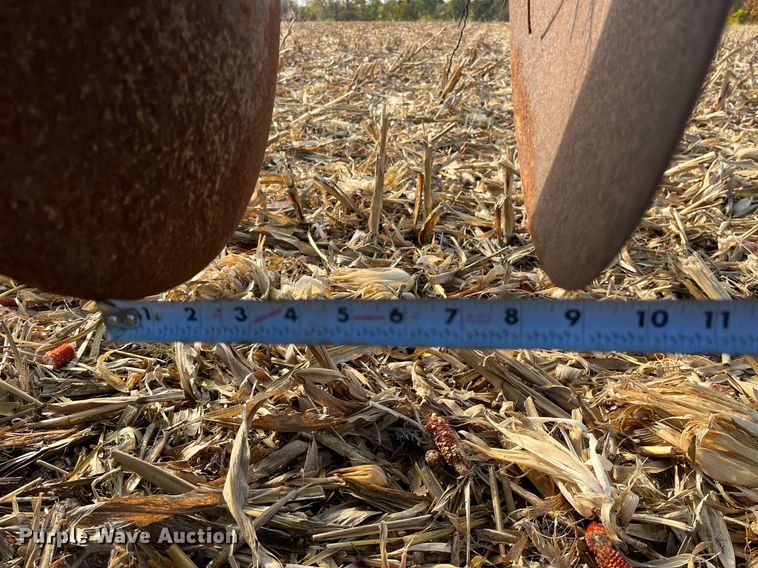 image for item LD9792 John Deere 630  tandem disk