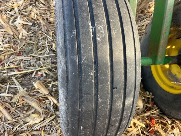 image for item LD9792 John Deere 630  tandem disk