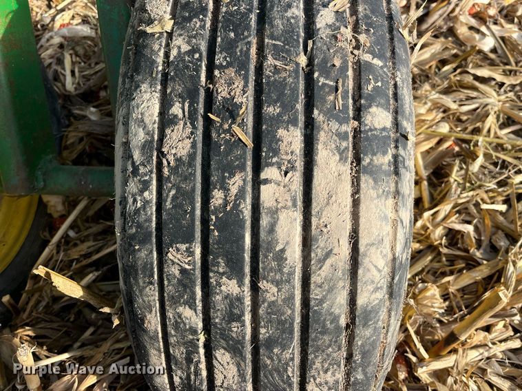 image for item LD9792 John Deere 630  tandem disk