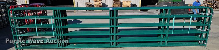 image for item LM9199 (11) B&W 20' livestock gates
