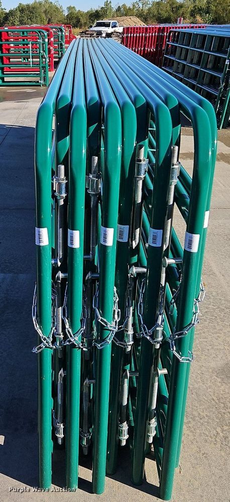 image for item LM9199 (11) B&W 20' livestock gates