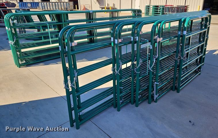 image for item LM9201 (15) B&W livestock gates