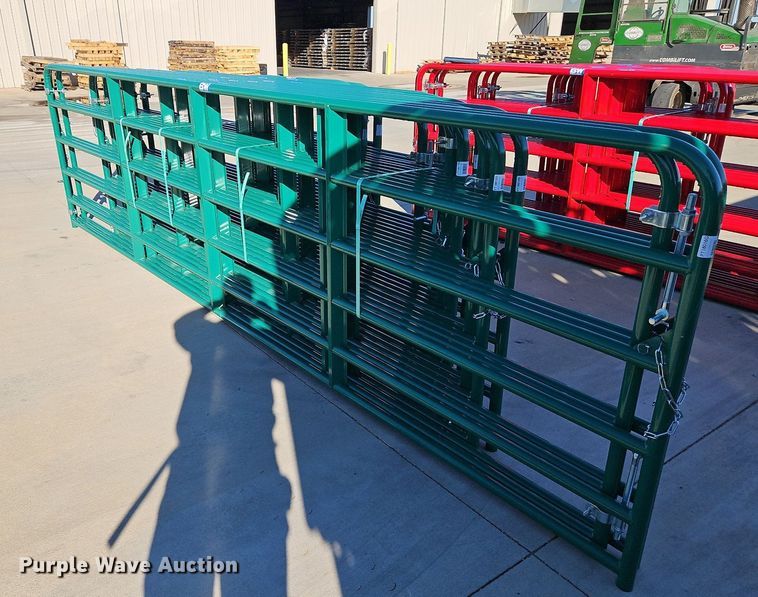 image for item LM9201 (15) B&W livestock gates