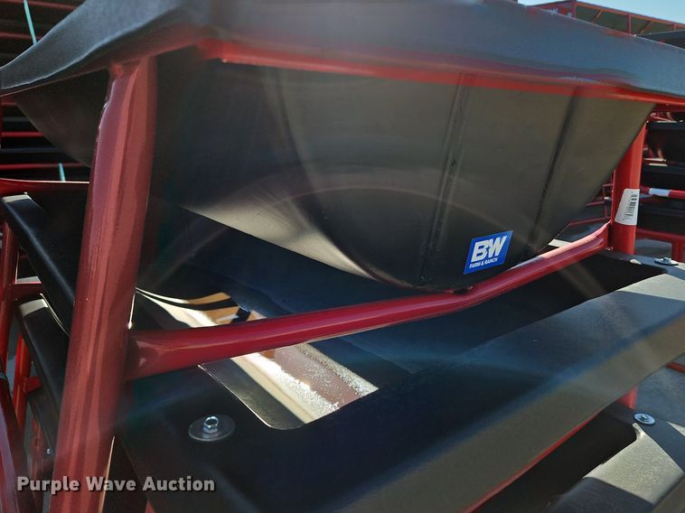 image for item LM9206 (5) B&W bunk feeders