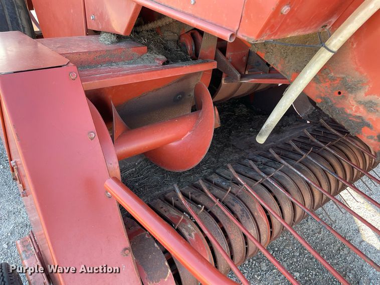 image for item LV9122 1998 Hesston 4755  large square baler