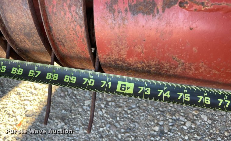 image for item LV9122 1998 Hesston 4755  large square baler