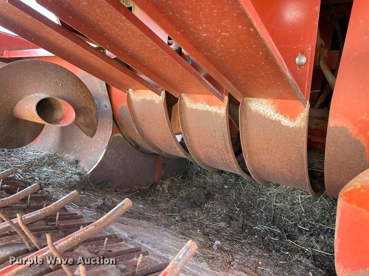 image for item LV9122 1998 Hesston 4755  large square baler