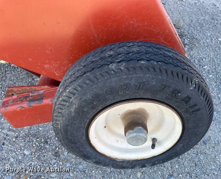 image for item LV9122 1998 Hesston 4755  large square baler