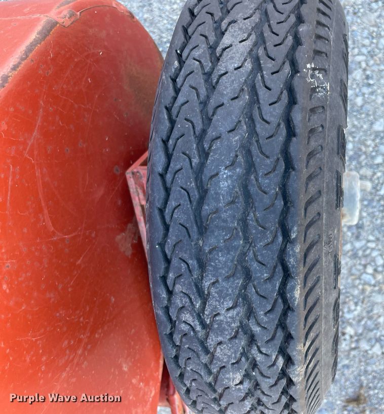 image for item LV9122 1998 Hesston 4755  large square baler