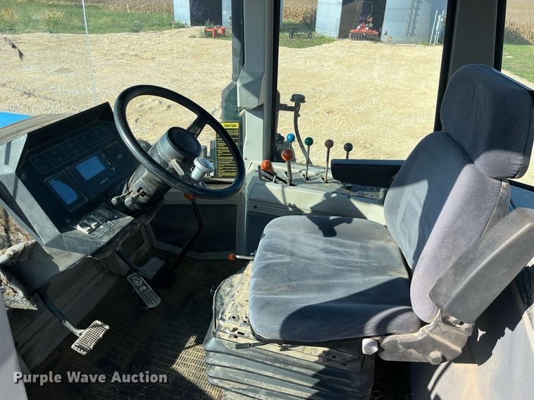 image for item MG9510 Ford 876 90 Versatile  4WD tractor