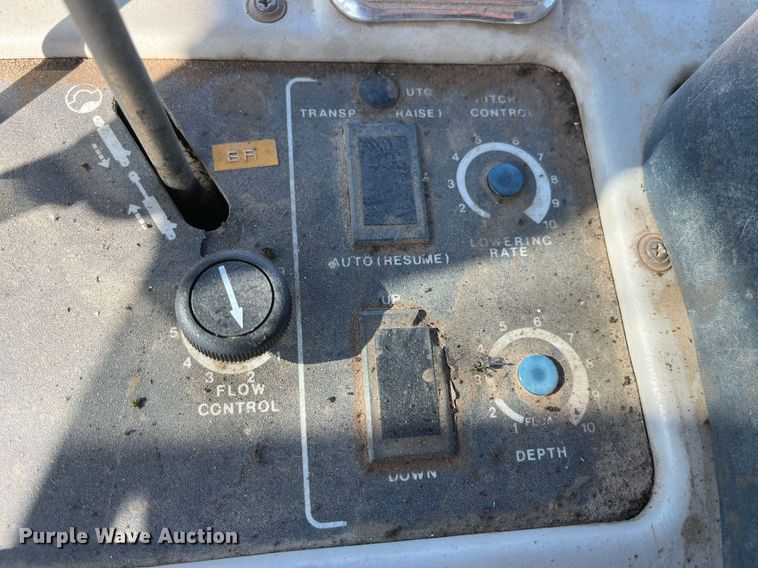 image for item MG9510 Ford 876 90 Versatile  4WD tractor