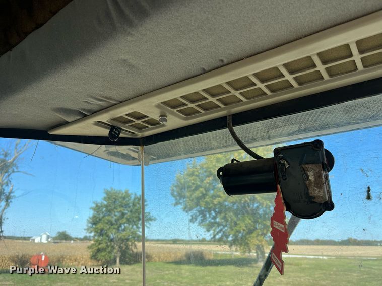 image for item MG9510 Ford 876 90 Versatile  4WD tractor