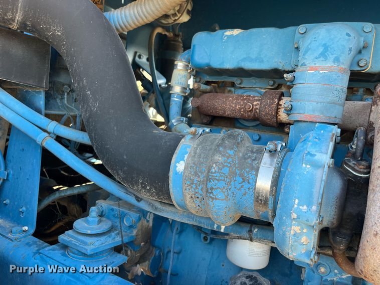 image for item MG9510 Ford 876 90 Versatile  4WD tractor