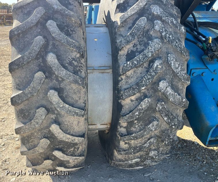 image for item MG9510 Ford 876 90 Versatile  4WD tractor