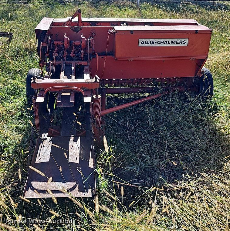 image for item MH9409 Allis Chalmers  small square baler