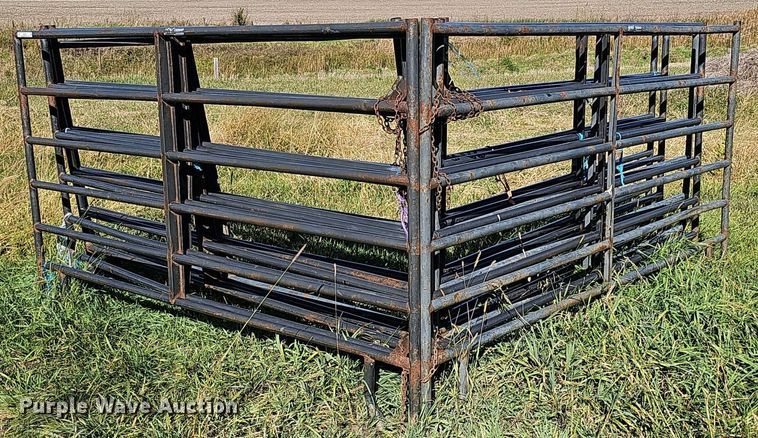 image for item MH9411 (10) HW 9' 6" fence panels