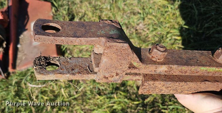 image for item MH9415 gravity wagon