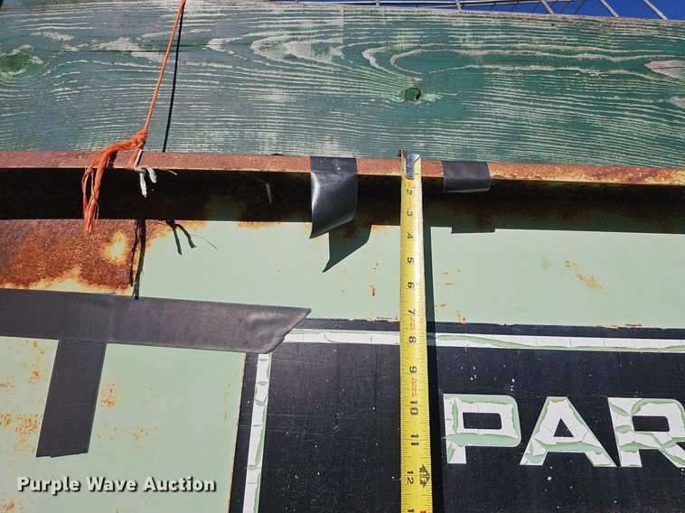 image for item MH9415 gravity wagon