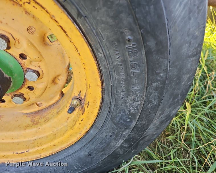 image for item MH9415 gravity wagon