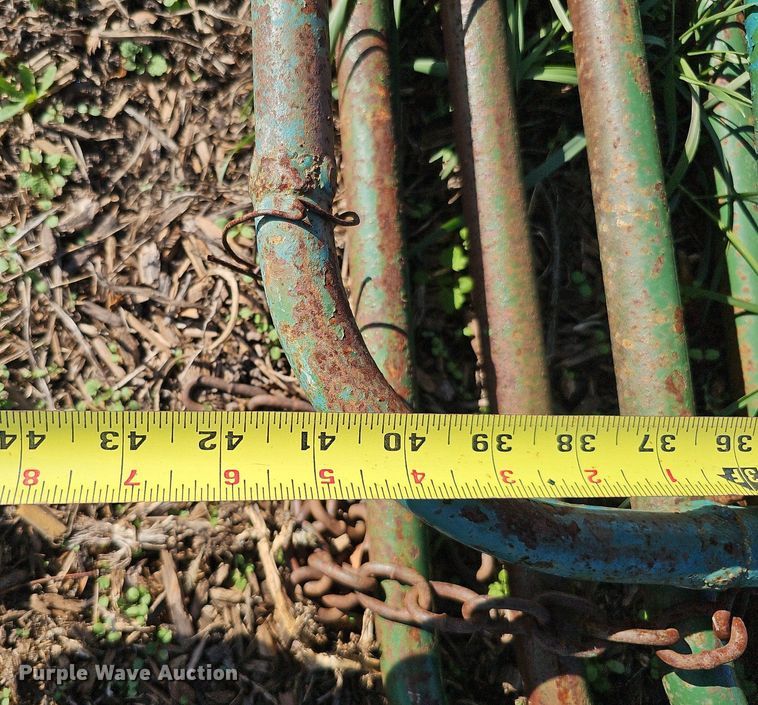 image for item MH9443 Approximately 96 livestock panels
