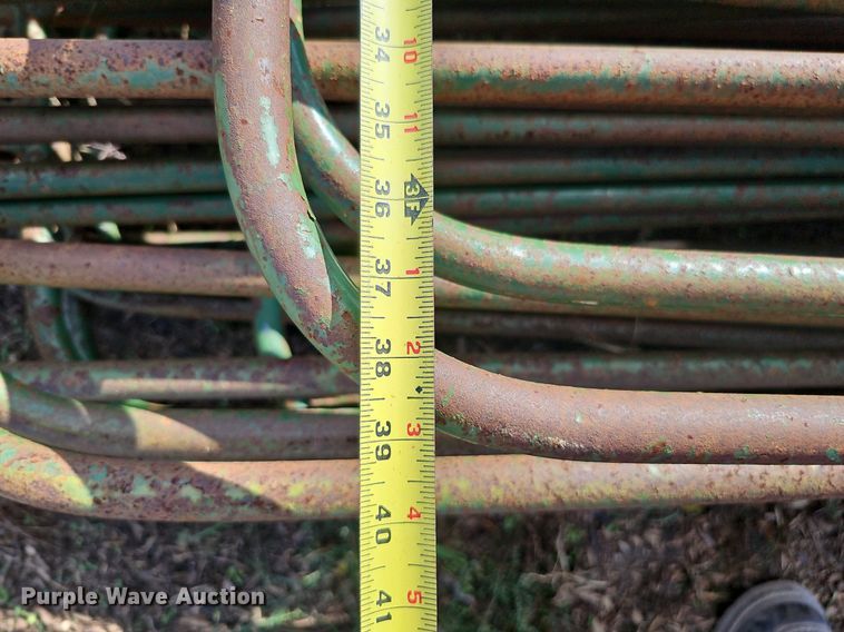 image for item MH9443 Approximately 96 livestock panels