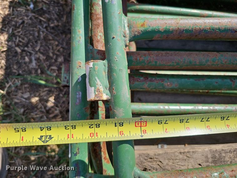 image for item MH9443 Approximately 96 livestock panels