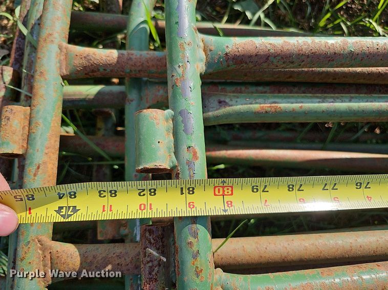 image for item MH9443 Approximately 96 livestock panels