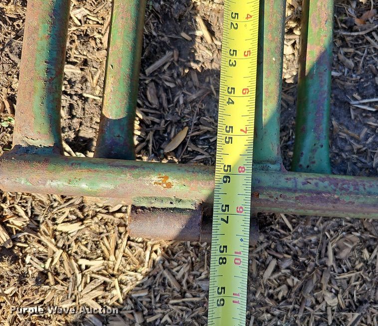 image for item MH9443 Approximately 96 livestock panels