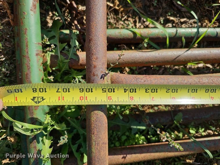 image for item MH9443 Approximately 96 livestock panels