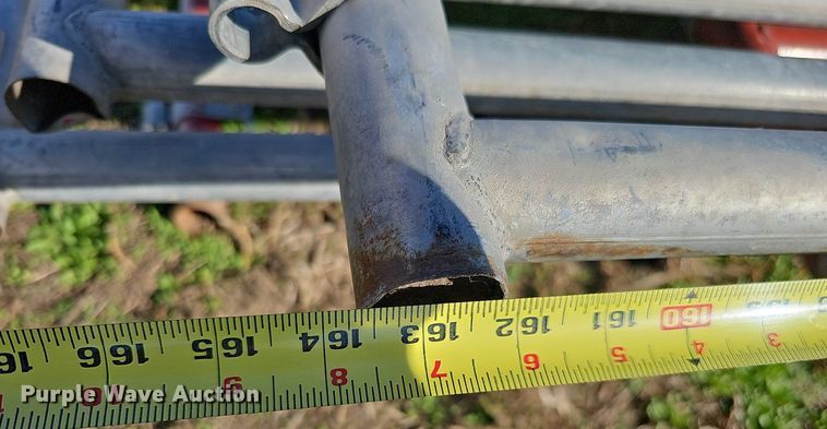 image for item MH9443 Approximately 96 livestock panels