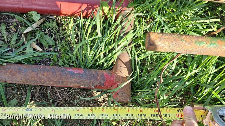 image for item MH9443 Approximately 96 livestock panels