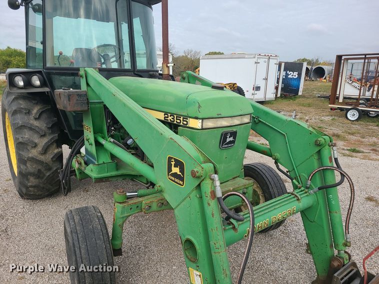 image for item MJ9448 1991 John Deere 2355  tractor