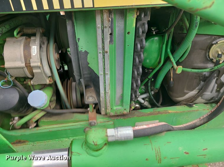 image for item MJ9448 1991 John Deere 2355  tractor