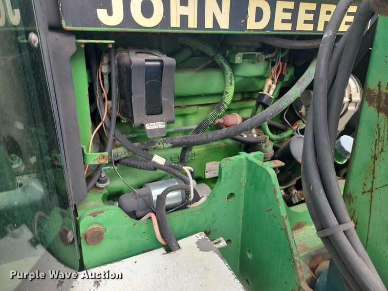 image for item MJ9448 1991 John Deere 2355  tractor