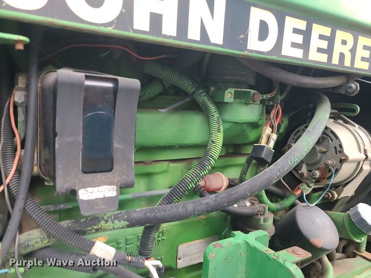 image for item MJ9448 1991 John Deere 2355  tractor