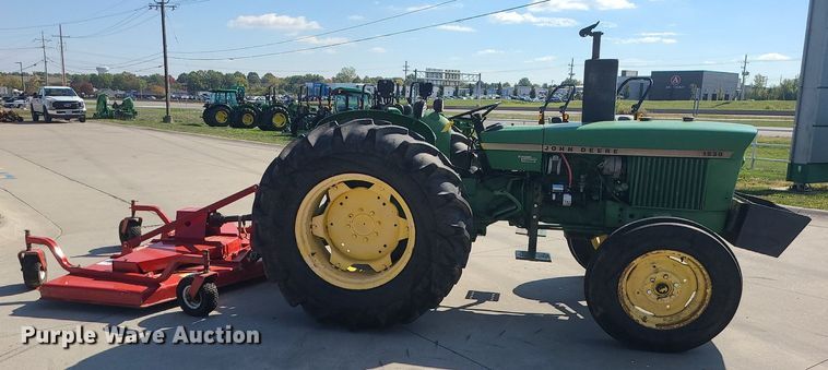 image for item MJ9451 1974 John Deere 1530  tractor
