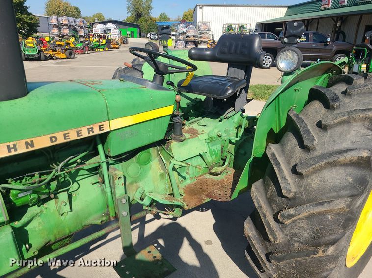 image for item MJ9451 1974 John Deere 1530  tractor