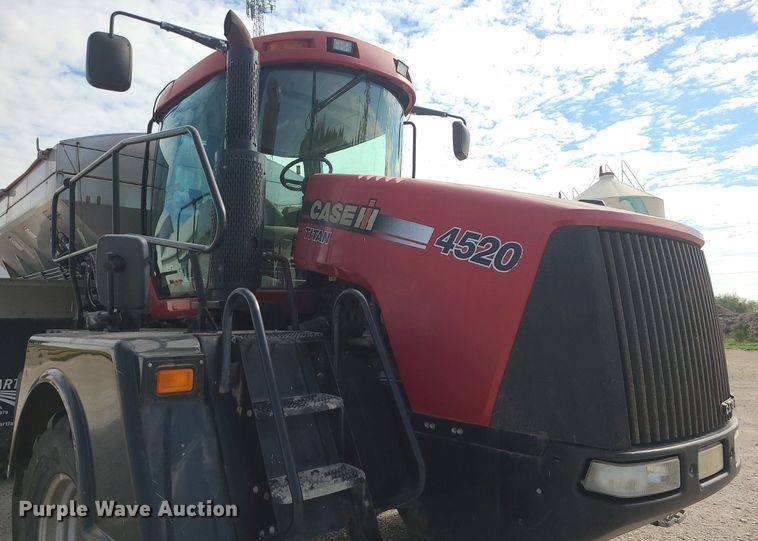 image for item MQ9567 Case IH Titan 4520  applicator
