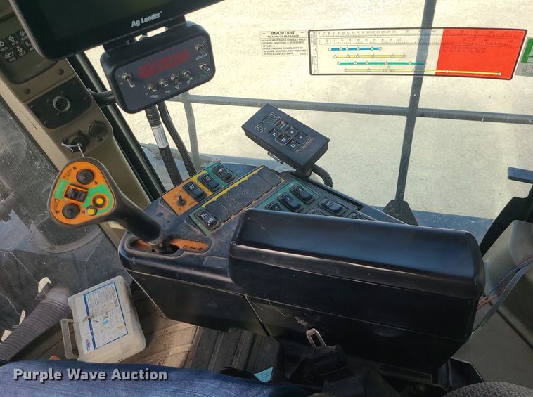 image for item MQ9567 Case IH Titan 4520  applicator